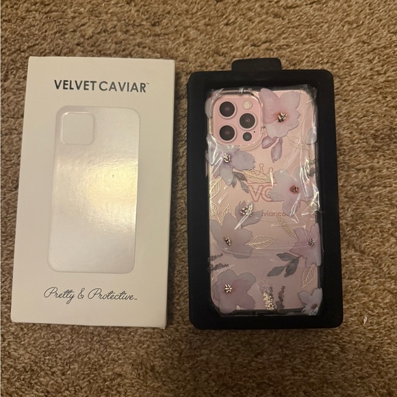 Velvet Caviar Other - Velvet Caviar Lavender Floral Phone 14 Pro Max Case